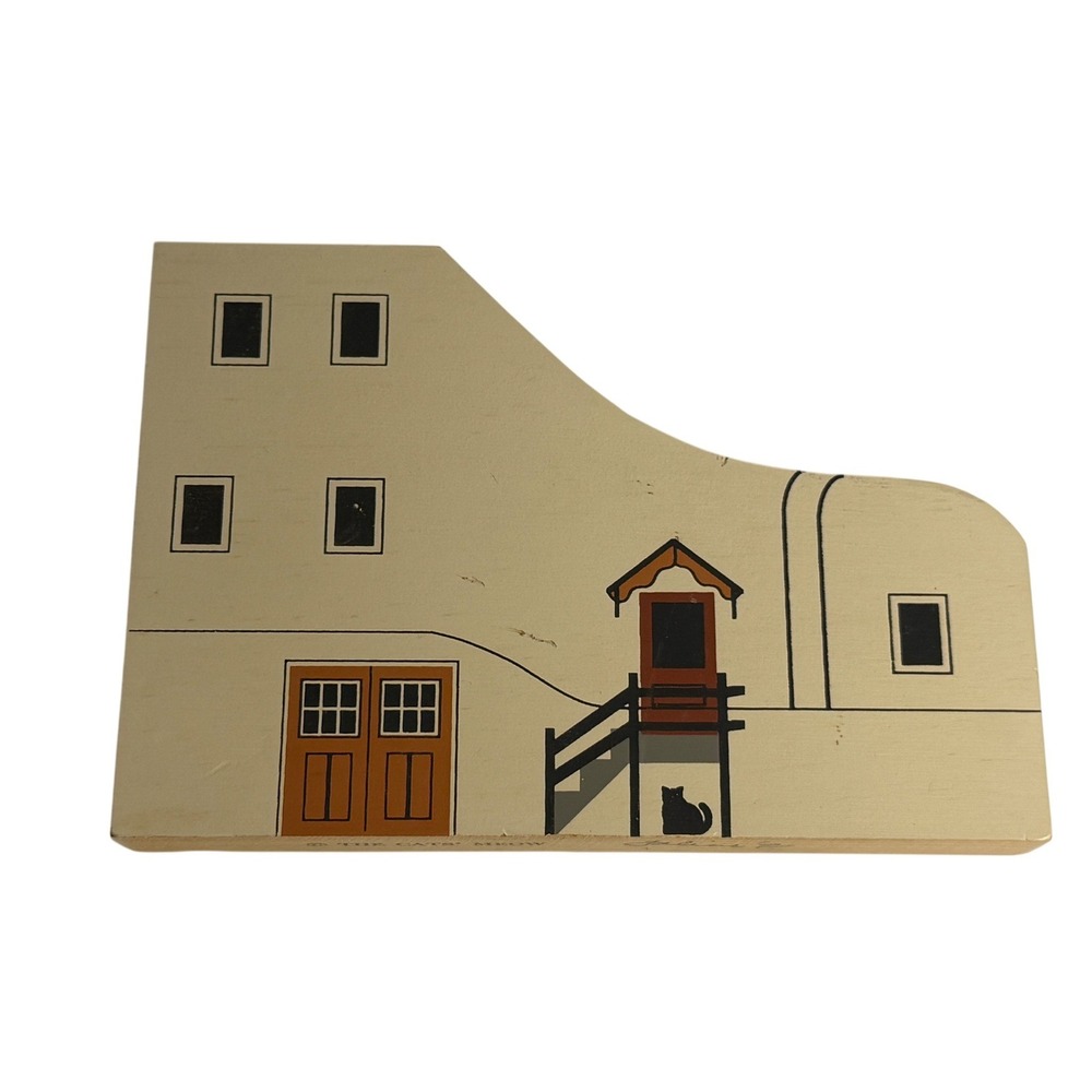 VTG The Cats Meow Village Shoe House 1948 York PA Wood Block Shelf Sitter Tan